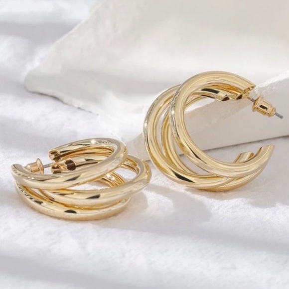 **NEW Gold Three-Layer Round Drop Earrings - Picture 2 of 4